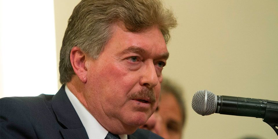 Gobierno de BC anuncia boicot a diarios que destaparon corrupción