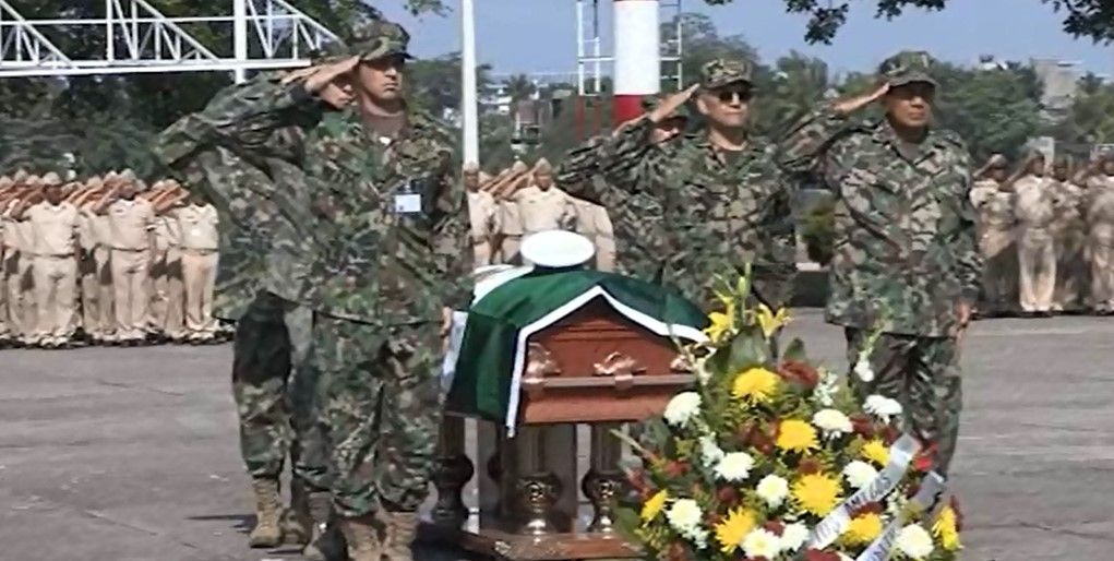 Funerales del contralmirante Corro Chávez