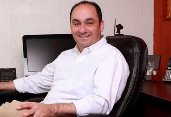 Destituyen a funcionario que llevaría bolsas de dinero al gobierno de Sonora Destituyen a funcionario que llevaría bolsas de dinero al gobierno de Sonora