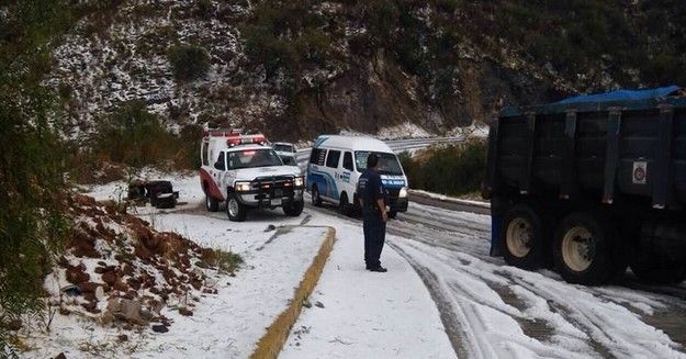 Por segundo día consecutivo cae granizada en Pachuca