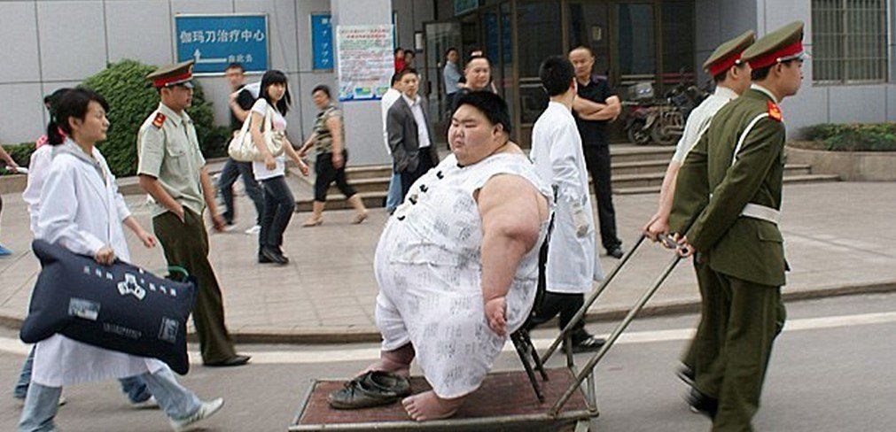 El hombre más gordo de China bajó 82 kilos
