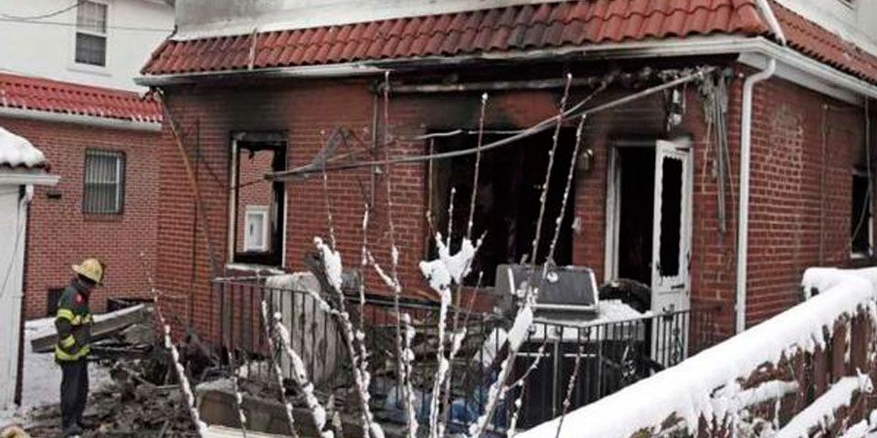 Mueren 7 niños en incendio en Brooklyn