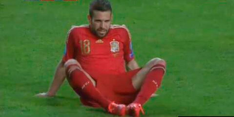 Jordi Alba estará fuera 10 días por lesión