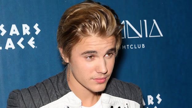 Demandan a Justin Bieber por agresiones a vecinos