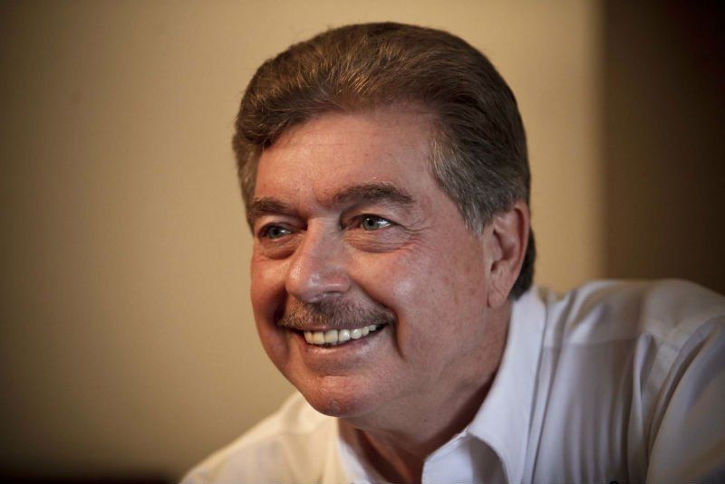 Diputada priísta llama “mononeuronal” a Kiko Vega