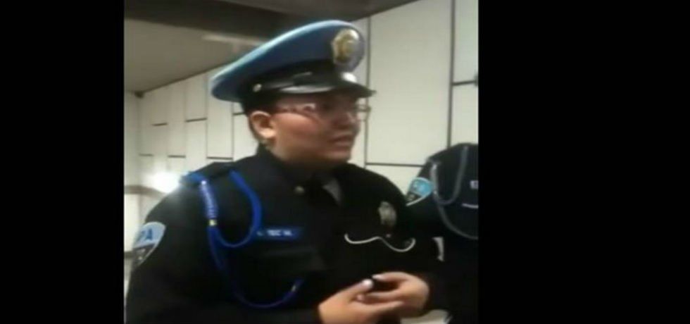 Aplauden actuación de policías en el Metro