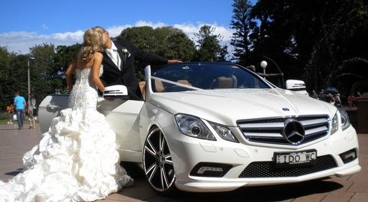 Los casados tienen mejores autos que los solteros