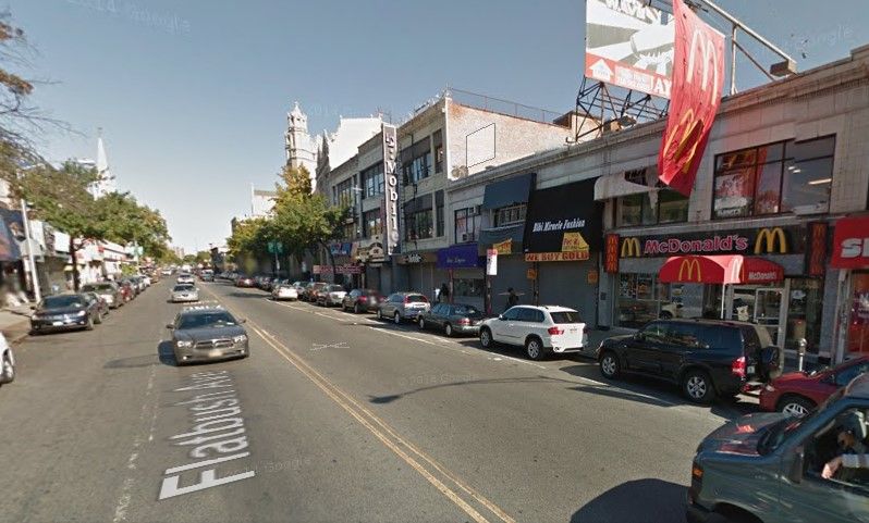 Pelea en McDonald’s deja a menor inconsciente