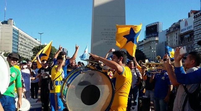Agreden a aficionados de Tigres en Buenos Aires