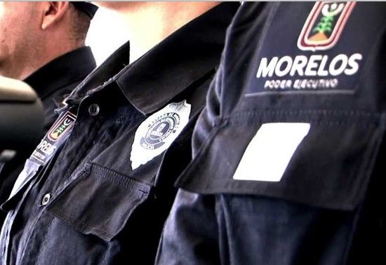 Dan de baja a policías por robo de celular Dan de baja a policías por robo de celular