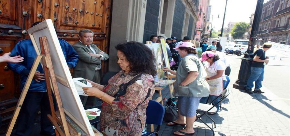 Protestan afuera de la SEP