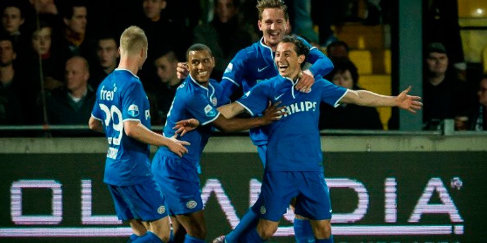 Guardado marca en victoria del PSV