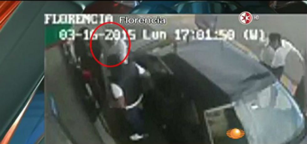 Roban camioneta en 23 segundos