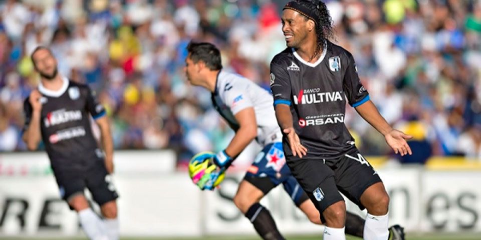 Puebla humilla a Gallos Blancos Puebla humilla a Gallos Blancos