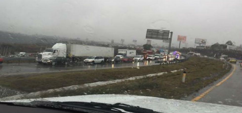 Tres accidentes por lluvia en Querétaro