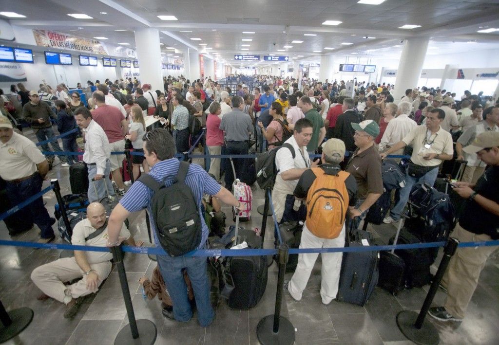 Precio del dólar provoca aumento de pasajeros nacionales en aeropuertos - sct-398-f31-1024x709