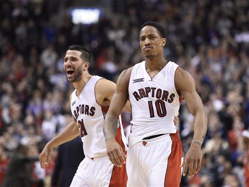 DeRozan anota 42 puntos en triunfo de Raptors DeRozan anota 42 puntos en triunfo de Raptors