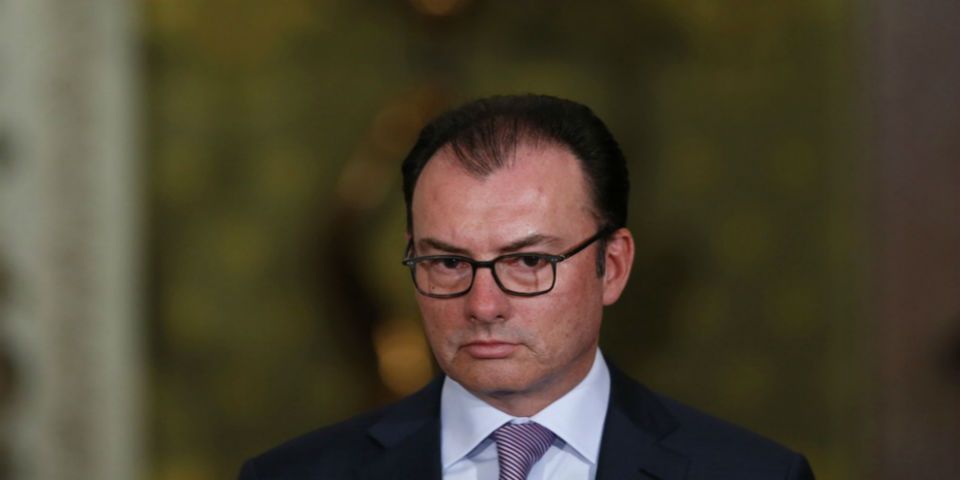 Usaremos las reservas para combatir crisis del tipo de cambio: Videgaray