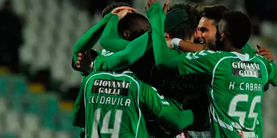 Vitória regresa a la senda del triunfo