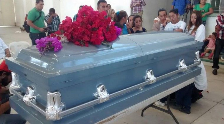 Realizan funerales de Antonio Zambrano