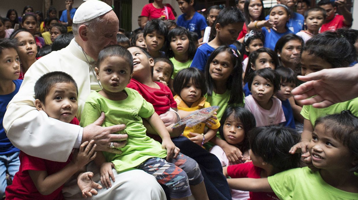 Papa Francisco lamenta abusos contra niños