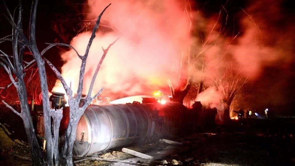 Ya son 20 muertos por explosión en Tabasco