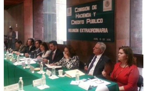 Diputados aprueban rescate a afectados por Ficrea