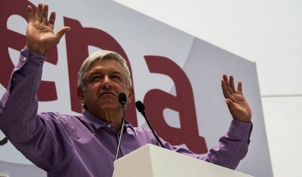 Morena no pondrá en jaque a Mancera: AMLO