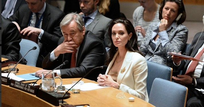 Angelina Jolie reprocha a potencias su inacción ante Siria