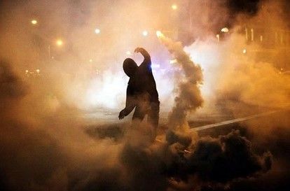 Siguen manifestaciones en Baltimore tras toque de queda