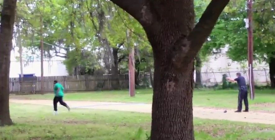 Culpan a policía por matar a hombre negro en Carolina del Sur