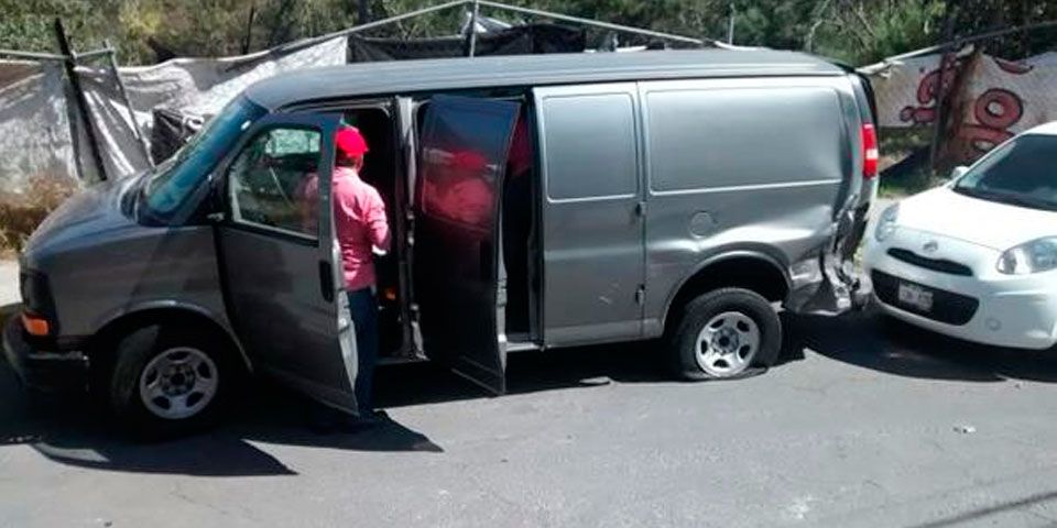 Accidente en Puerta Santa Fe deja dos heridos Accidente en Puerta Santa Fe deja dos heridos