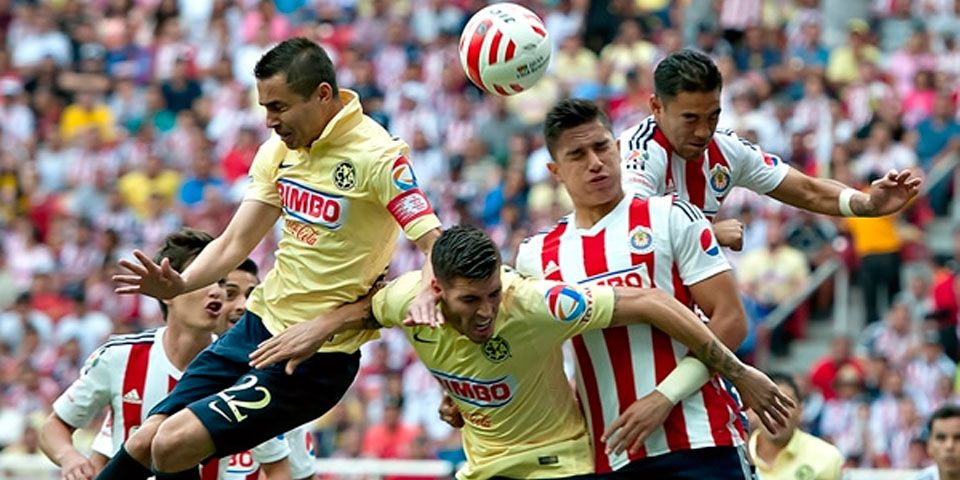 Chivas y América empatan en el Clásico Nacional