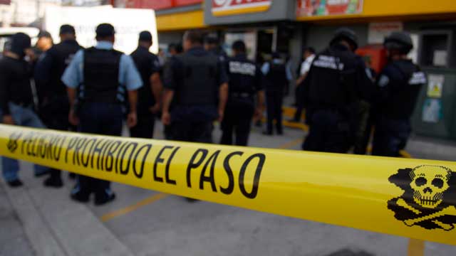 Balean a dos pasajeros en Oaxaca de un camión