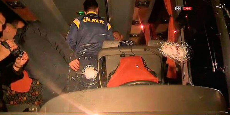 Disparan contra camión del Fenerbahçe