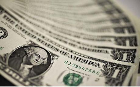 Dólar se vende en 15.60 pesos Dólar se vende en 15.60 pesos