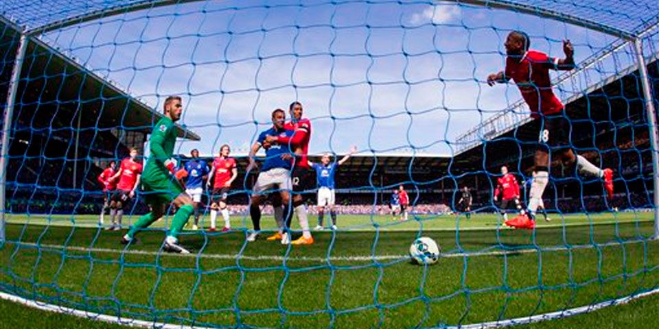 Manchester United cae ante el Everton