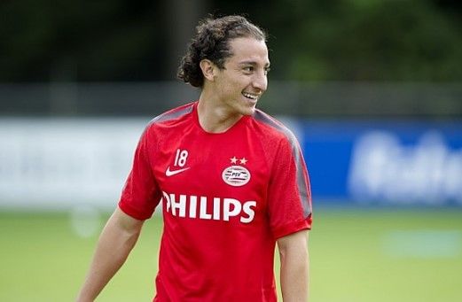 Guardado nominado como mejor jugador de Holanda Guardado nominado como mejor jugador de Holanda