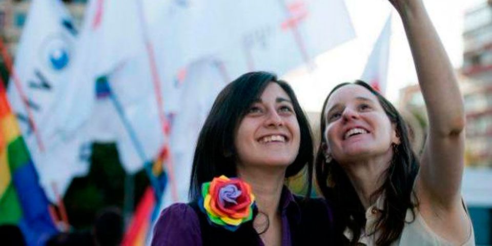 Permitirán unión entre homosexuales en Chile Permitirán unión entre homosexuales en Chile