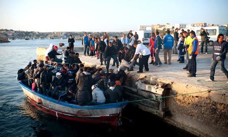 UE inicia operación contra traficantes de personas