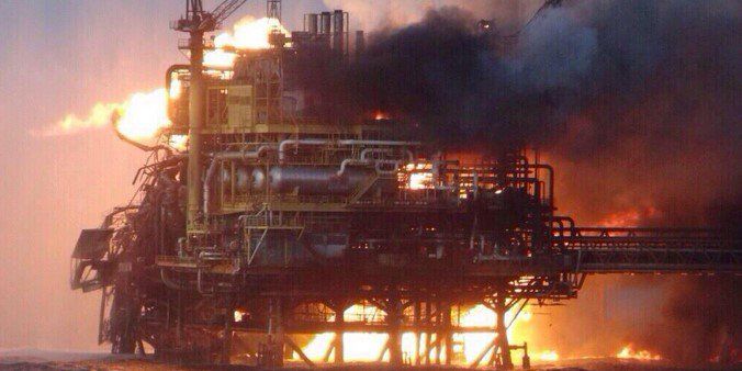 Pemex desmiente derrumbe en plataforma petrolera Pemex desmiente derrumbe en plataforma petrolera