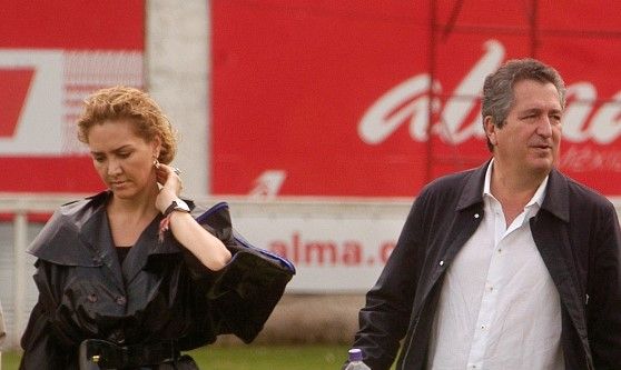 Angélica Fuentes se llevó a mis hijas sin permiso: Vergara