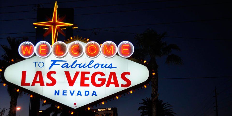 Muere diseñadora de letrero de Las Vegas