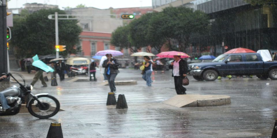 Pronostican lluvias por la tarde en la Ciudad de México