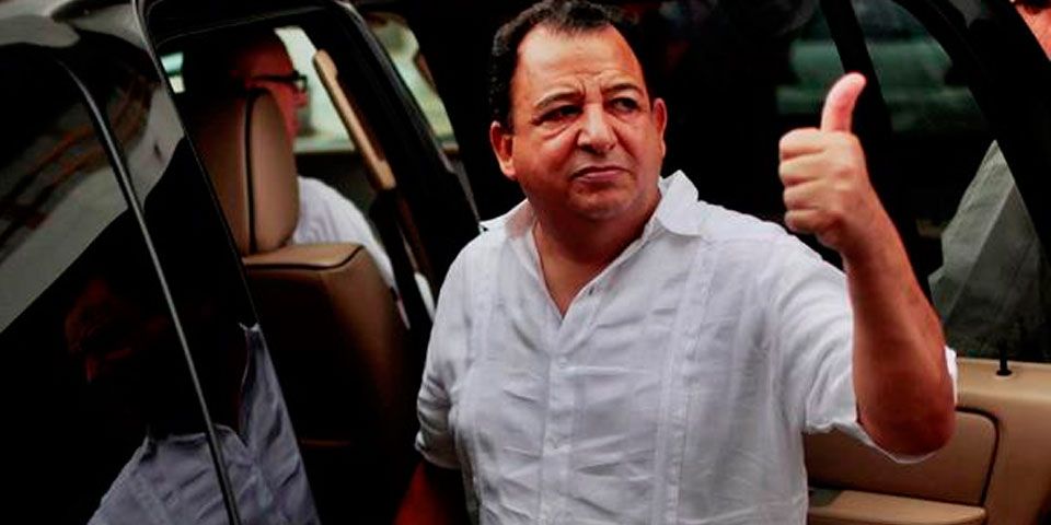 Abren investigación por agresión a Luis Walton