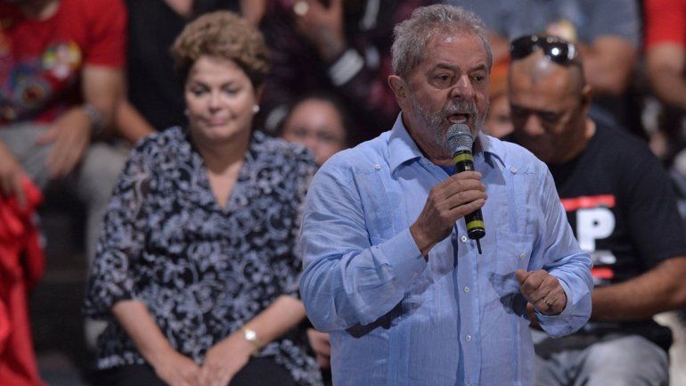 Lula sale a defender a Rousseff tras crisis