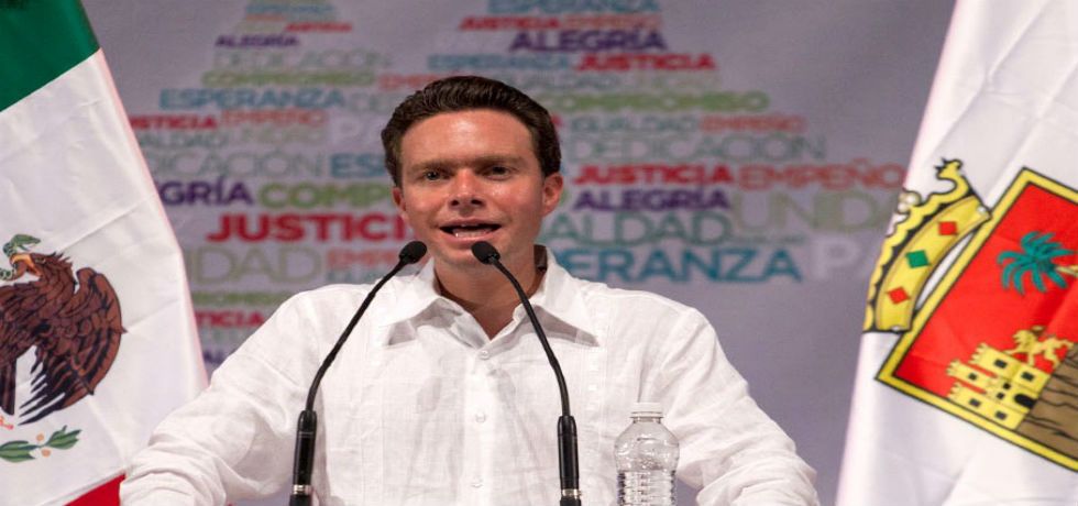 Pide INE a Manuel Velasco abstenerse de promoción personalizada