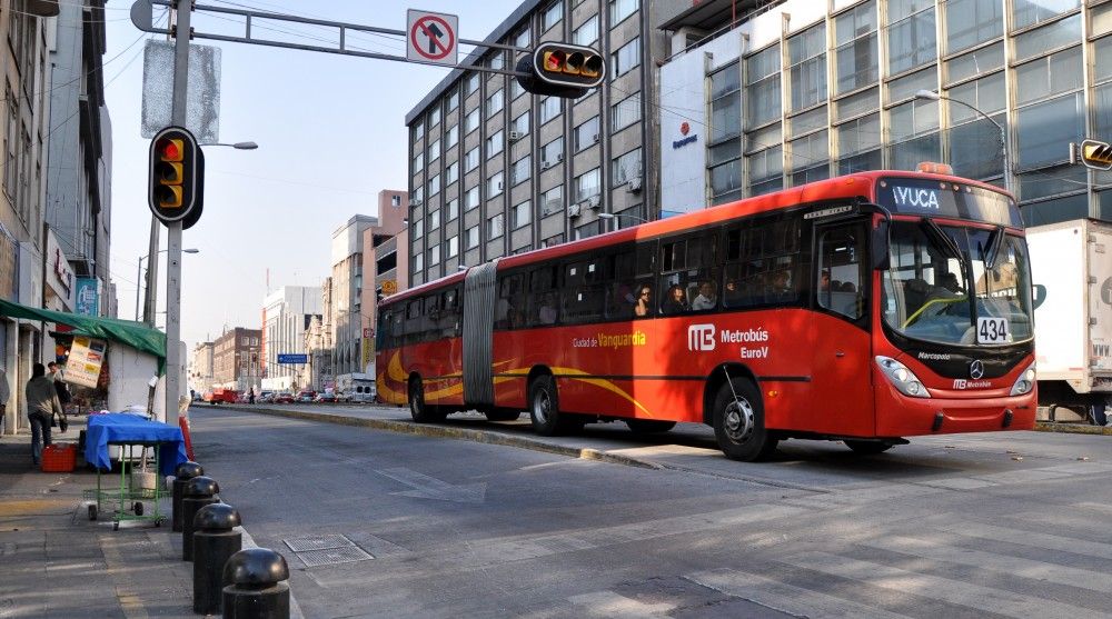Transporte público presta servicio con horario especial