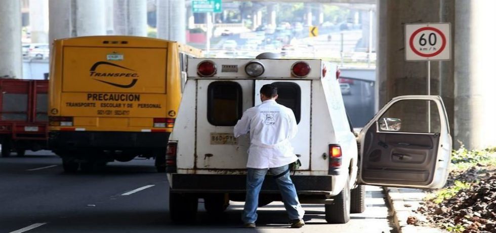 Encuentran un hombre muerto en Periférico