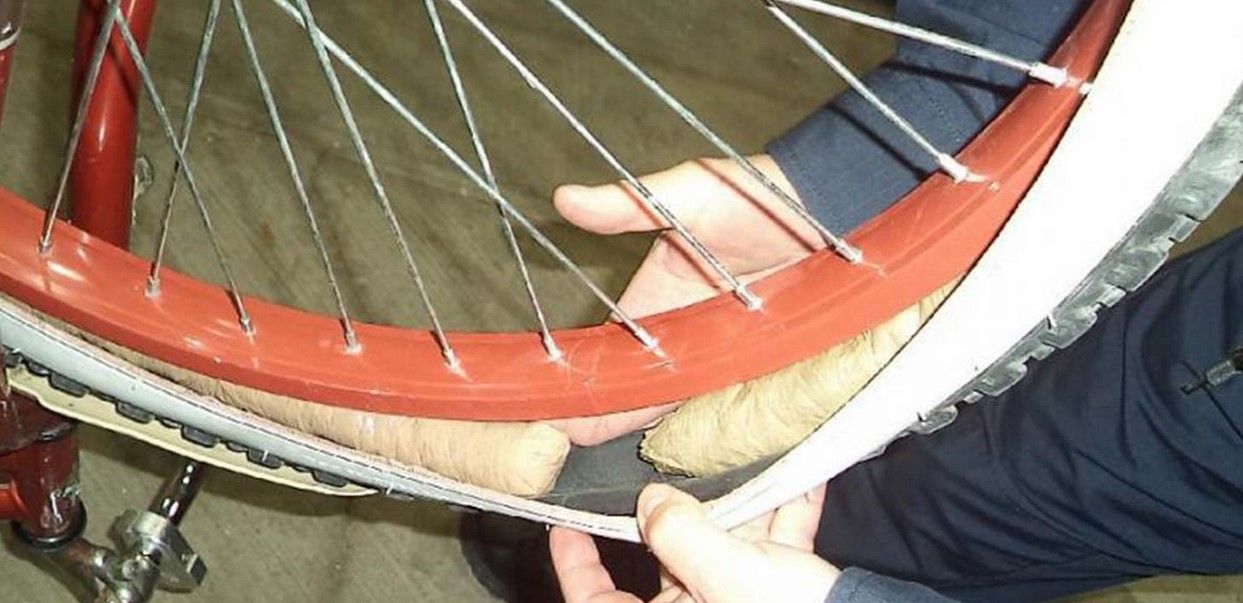 Encuentran mariguana en llantas de bicicletas